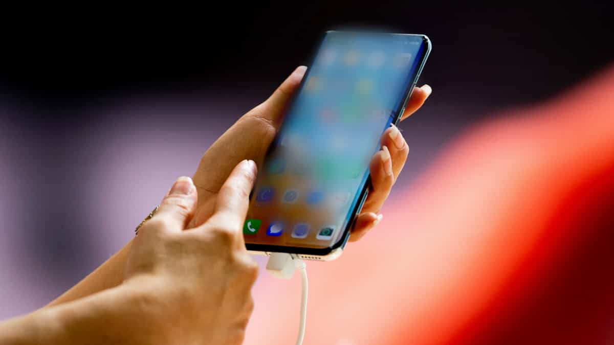 ¿Qué hacer si alguien suplanta mi identidad en una app de citas?