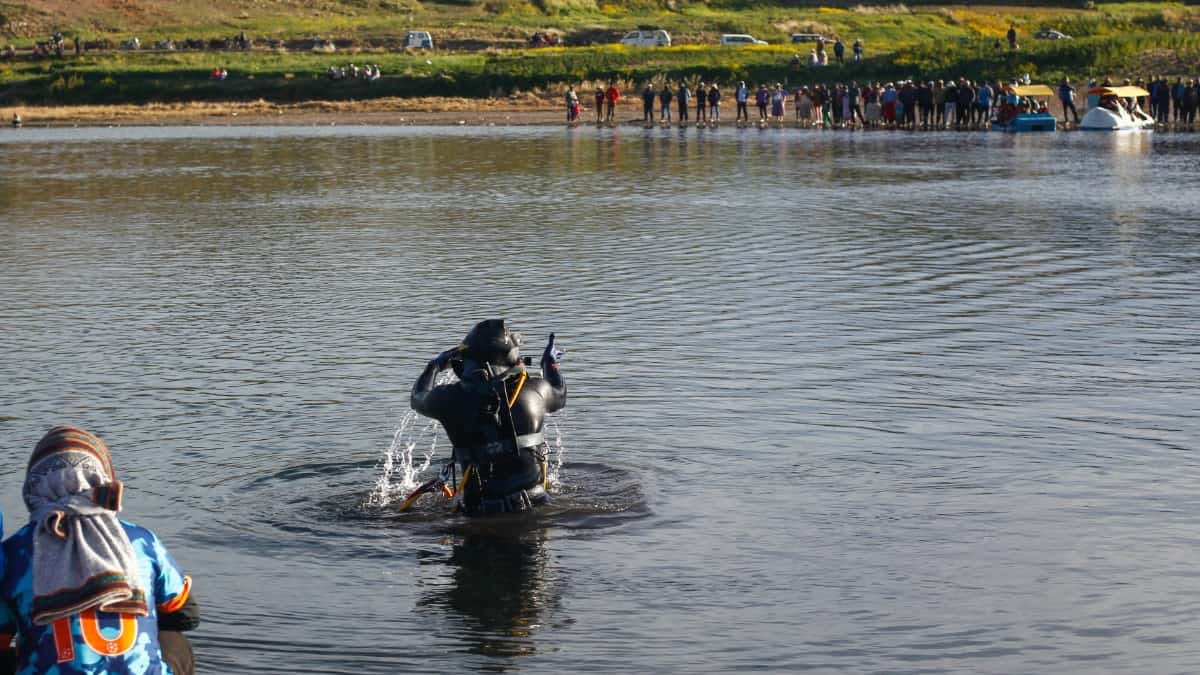 Seis militares mueren ahogados en Perú huyendo de los manifestantes.