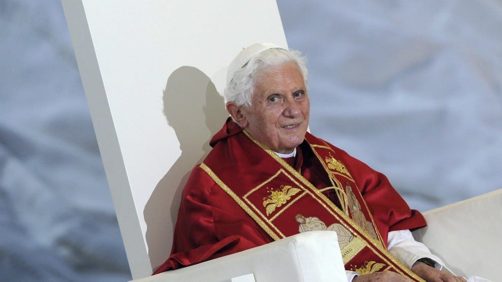 Benedicto XVI denunció que sus detractores quieren "callarlo"