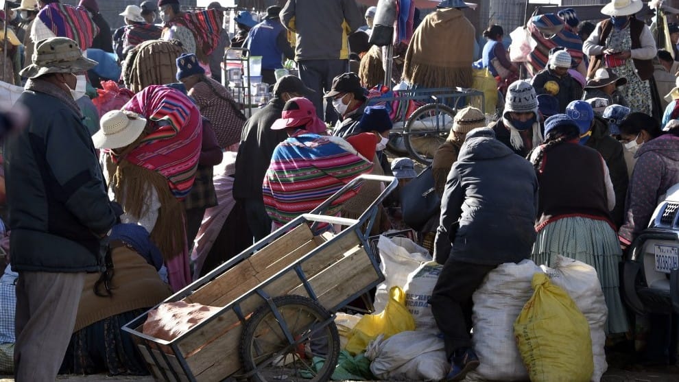 Siguen las protestas en Bolivia por la cuarentena y elecciones