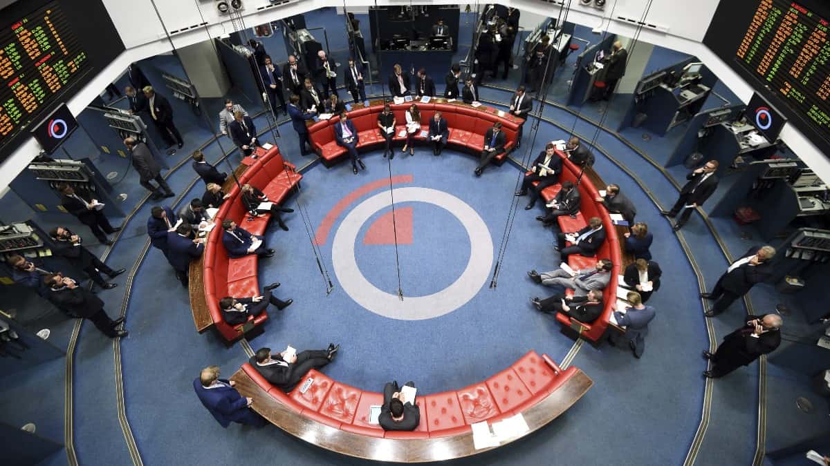 Londres eliminó varios metales rusos del comercio bursátil