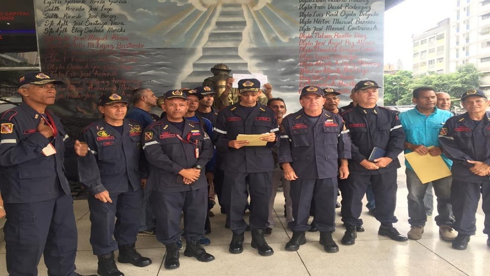 Bomberos del Distrito Capital