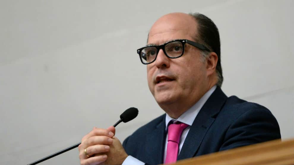 Borges responde a acusaciones de Rodríguez