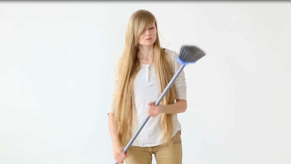 ‘Broomchallenge’: el reto viral que engañó a todos en redes sociales