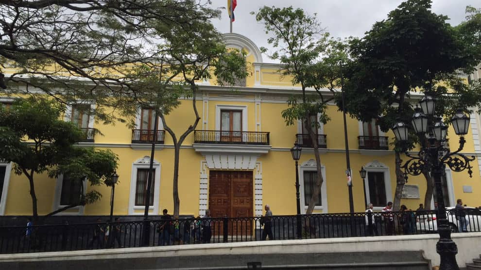 Venezuela responsabiliza a Colombia