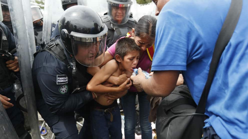 Unicef pide garantizar derechos a niños que huyen en caravana de migrantes niños que huyen en caravana de migrantes