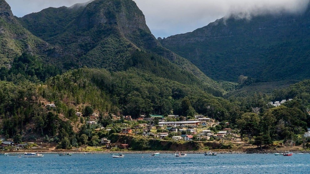 Chile levanta cuarentena en pueblo patagónico Caleta Tortel