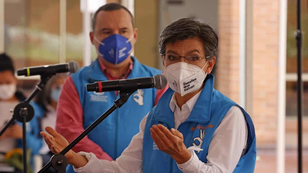 Claudia López denuncia que movimiento Colombia Humana dota a vándalos en Bogotá