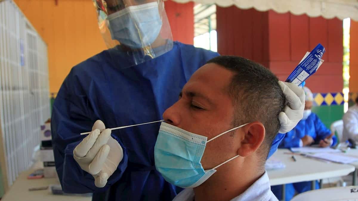 Colombia reporta 270 muertes y alcanza 43.765 fallecidos por covid-19