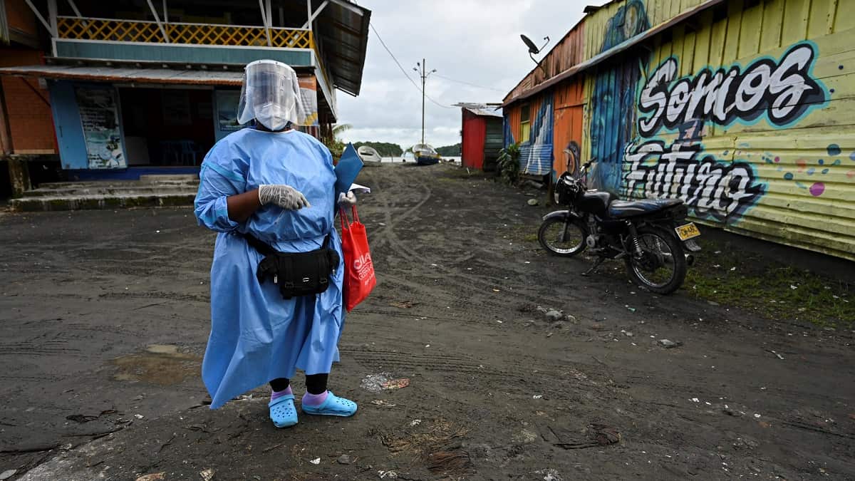 Colombia anuncia adquisición de 40 millones de vacunas contra covid-19