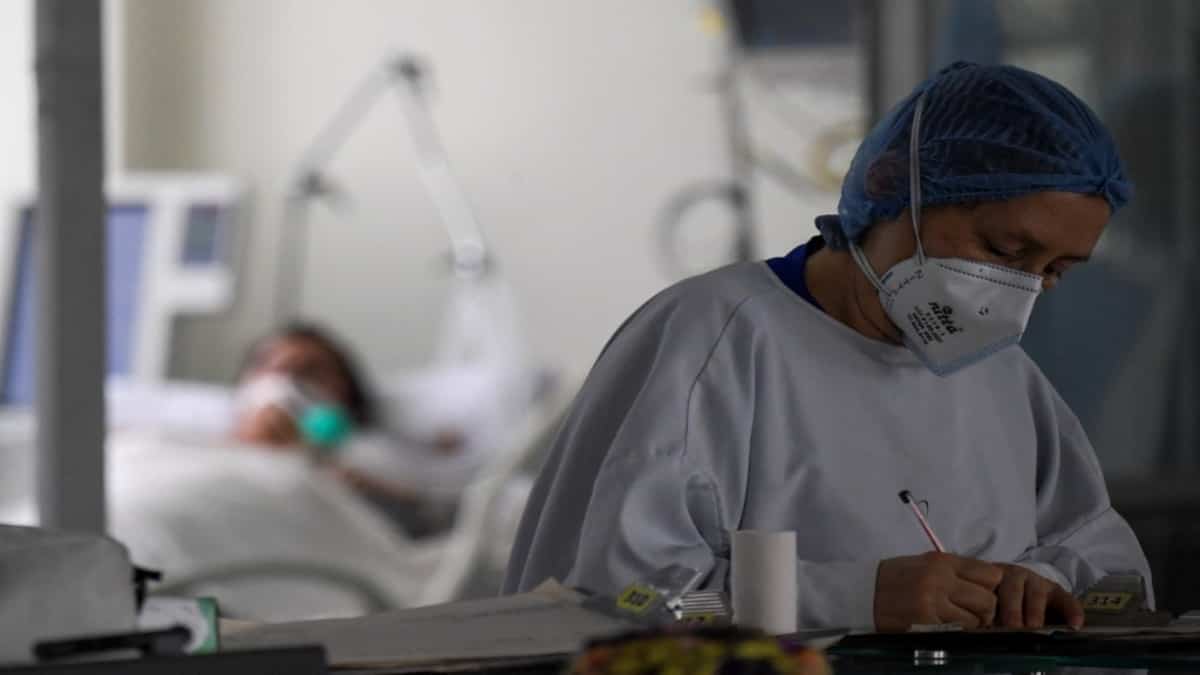Las UCI en Colombia se encuentran colapsadas ante el aumento de contagios por covid-19. Foto: AFP