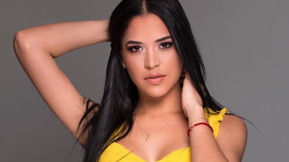 Miss que estuvo en la ‘Coronaparty’ deja el cetro tildando de “proxeneta” a su mentor