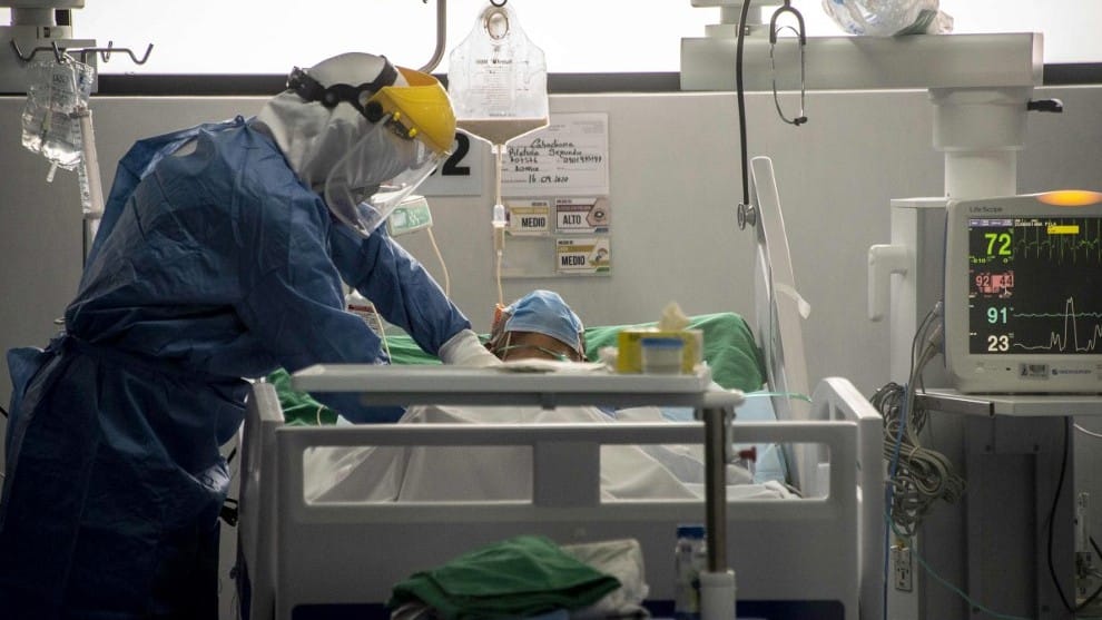 Más de 400 contagios y 12 decesos en Ecuador este miércoles por coronavirus