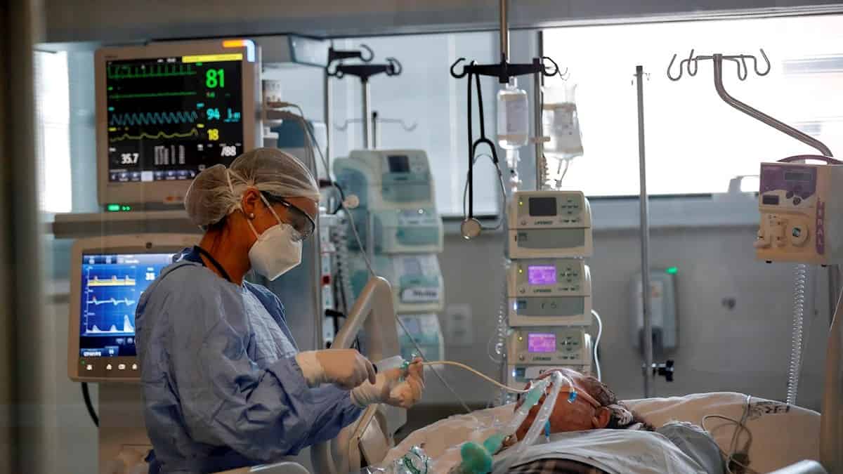 Colombia registra otros 7.954 contagios de covid-19 y llega a 1.233.444