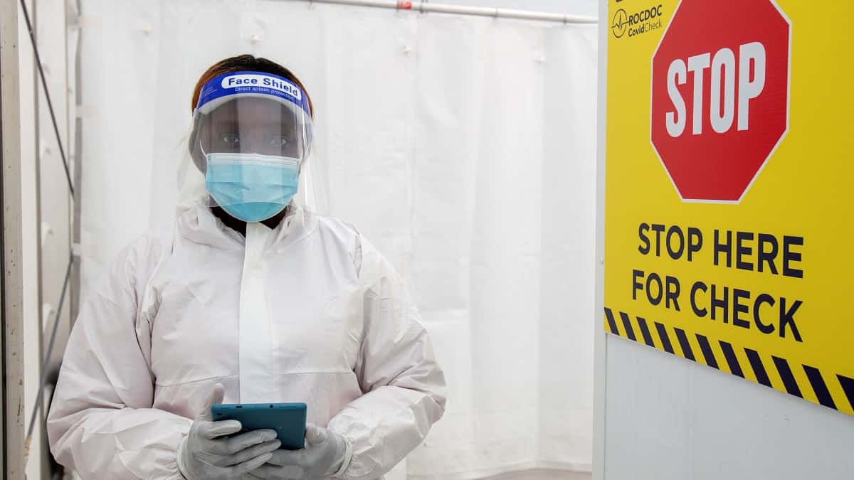 Francia limitará drásticamente las entradas al país por la covid-19