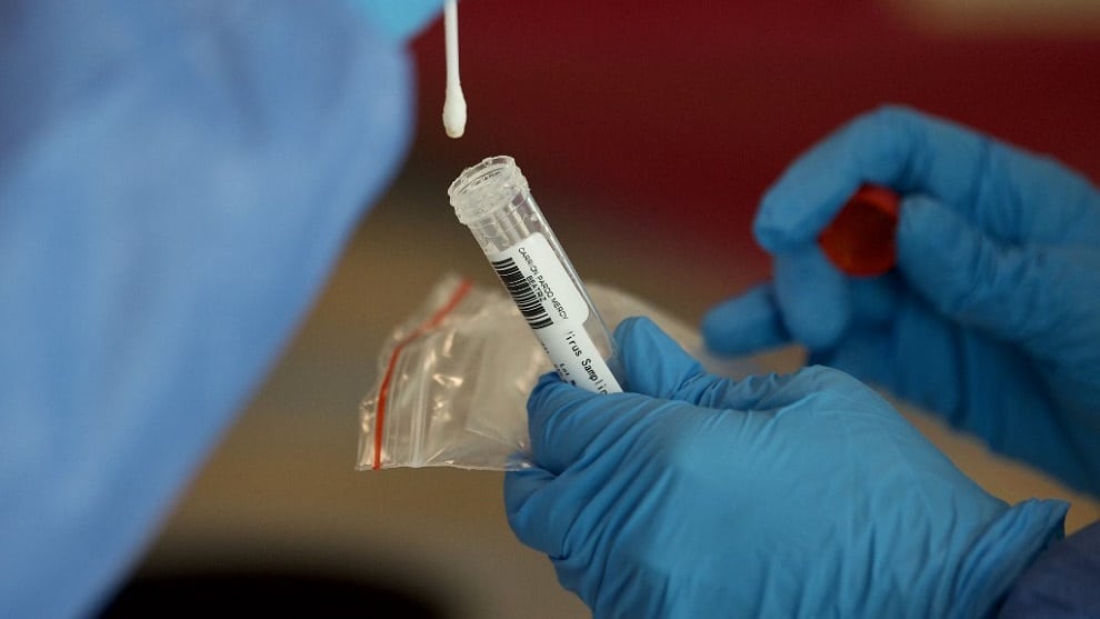 Perú supera los 190 mil casos de covid-19 con escasez de oxígeno