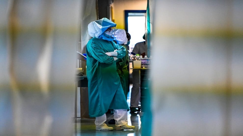 EE. UU. supera los dos millones de casos de COVID-19