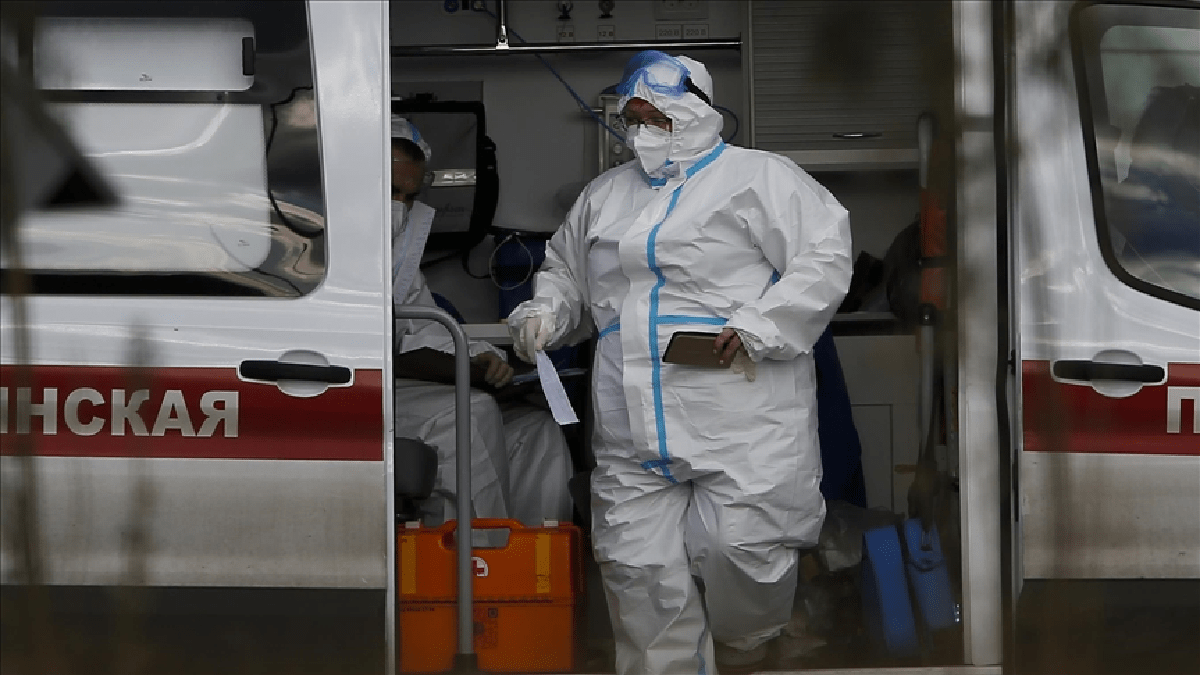 Rusia registró más de 27.000 positivos y 562 muertes por covid-19 en un día