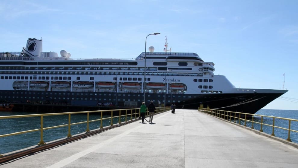 Murieron cuatro pasajeros del crucero "Zaandam" anclado en Panamá