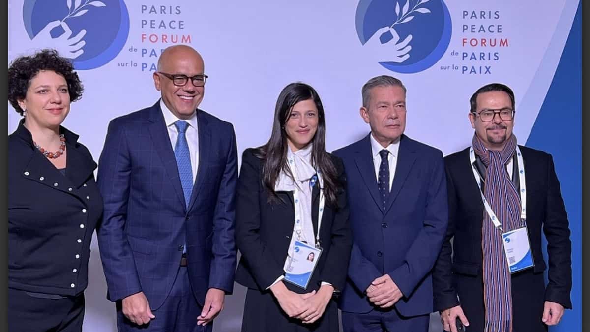 Oposición y chavismo se reunieron en Francia