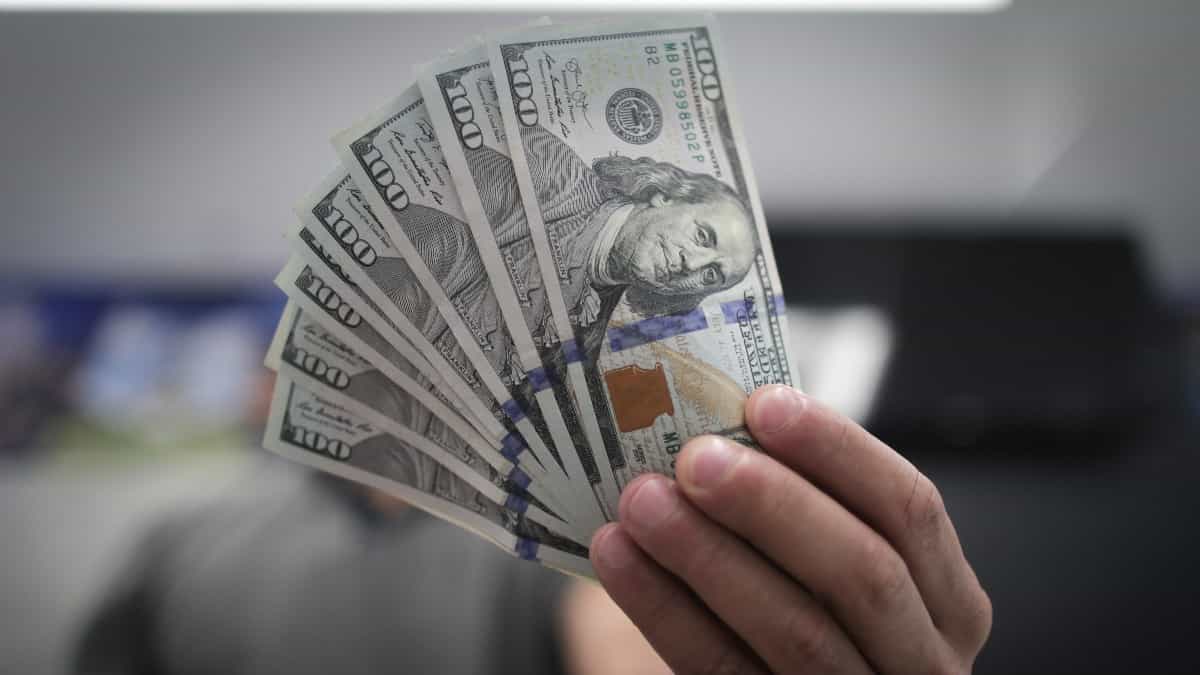 Foto de referencia: EFE Dólar en Colombia comienza el 2022 al alza