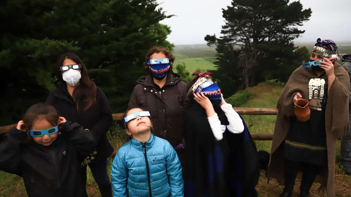 Eclipse en Chile: ¿Cambio de ciclo o mal augurio?