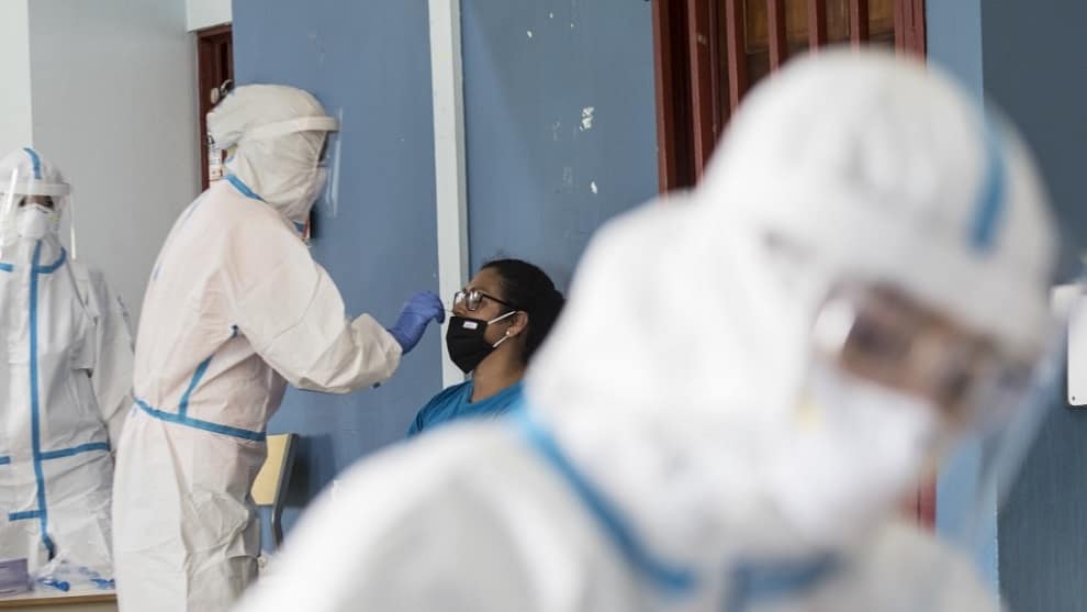 Alcalde de Quito advierte que servicios de salud están llenos por la pandemia