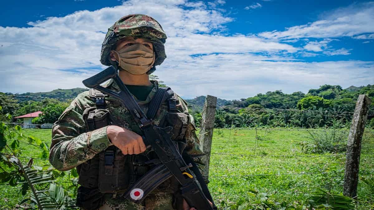 Soldado del Ejército de Colombia / @COL_EJERCITO