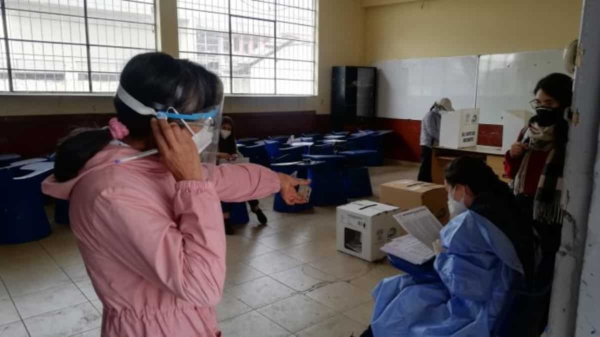Segunda vuelta de las elecciones presidenciales en Ecuador se celebrará el 11 de abril. Foto: Expreso EC