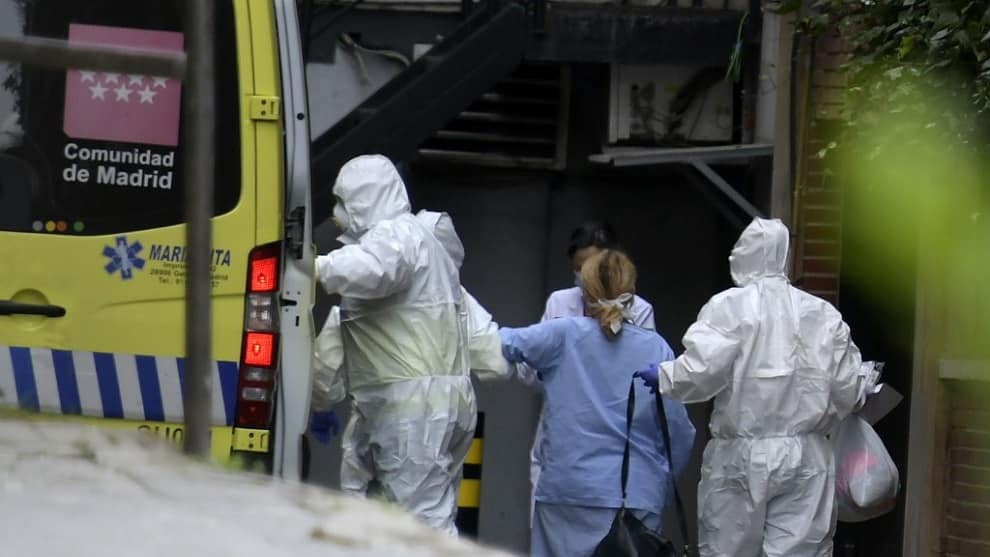 Más de mil muertos por coronavirus en España y 1.588 recuperados