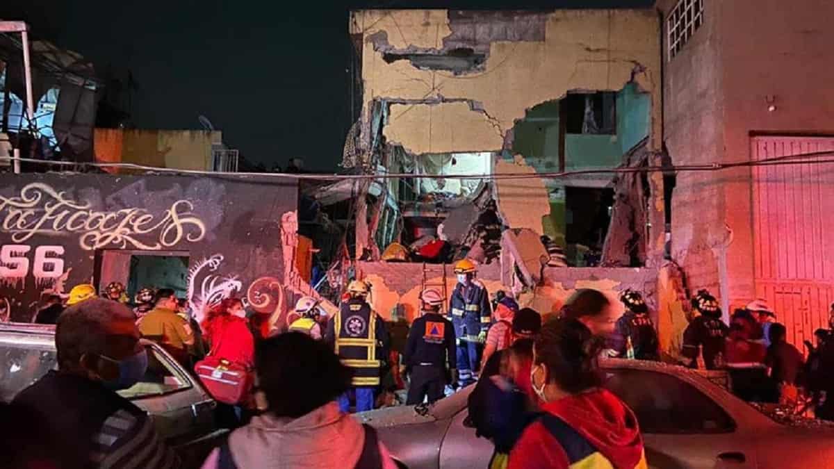 Dos muertos y 25 heridos tras explosión por fuga de gas doméstico en México
