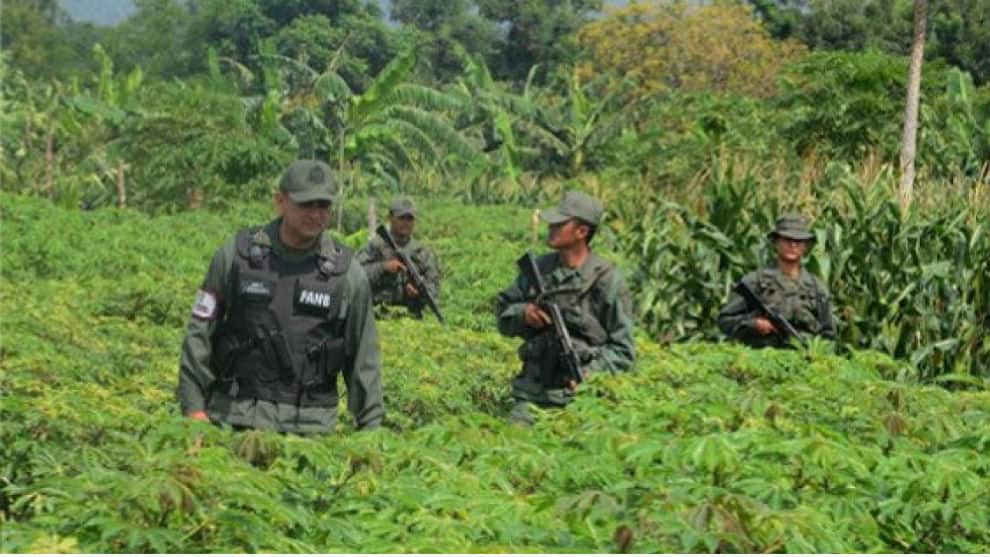 Militares venezolanos secuestran a campesinos