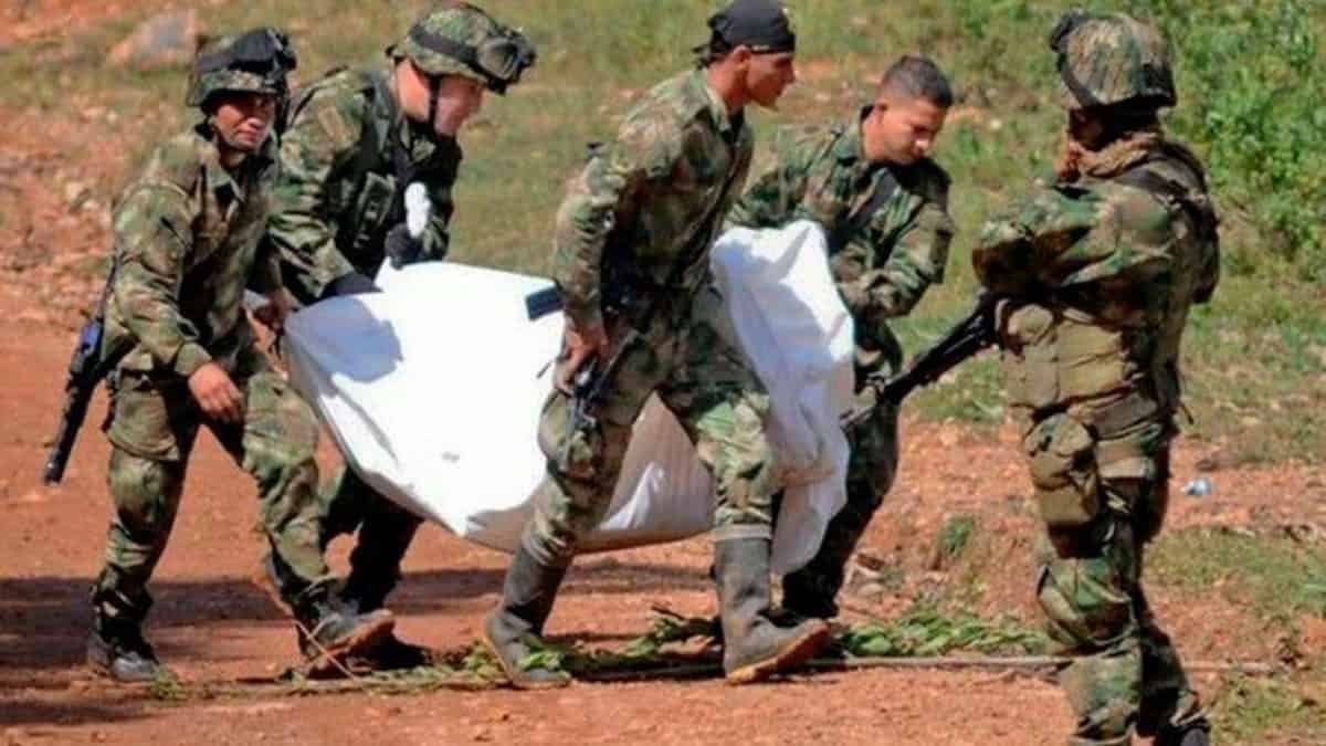 Parte de las disidencias de las FARC se mantienen en las selvas colombianas. Foto: Medios colombianos