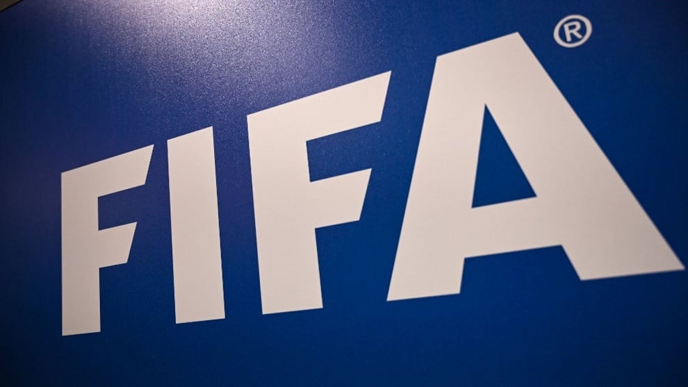 FIFA ofrece fondos de un partido benéfico a la lucha contra el COVID-19
