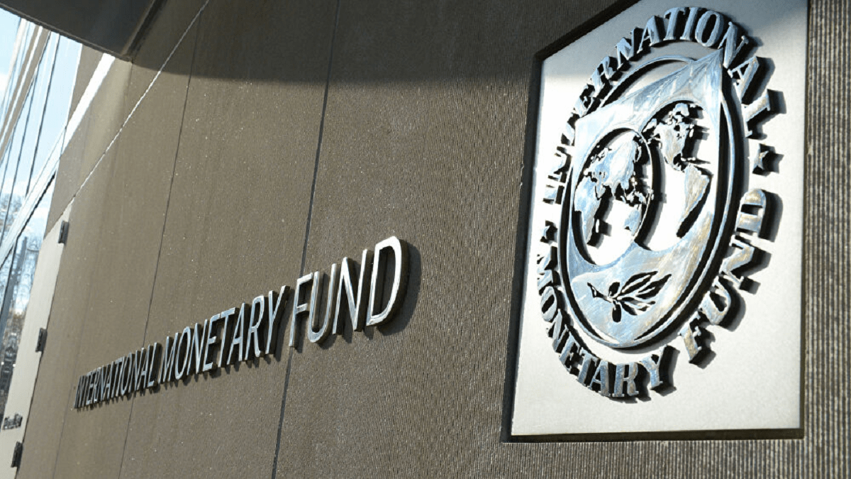 Fachada del edificio del Fondo Monetario Internacional / Foto tomada de El Nacional FMI extendió alivio de la deuda para 28 países más vulnerables