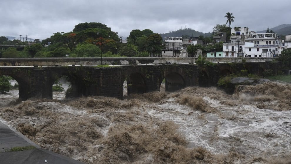 Cinco muertos y medio de millón de afectados por lluvias en Guatemala