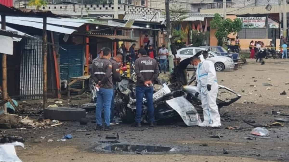 Vehículo explotó frente a una cárcel regional en Ecuador