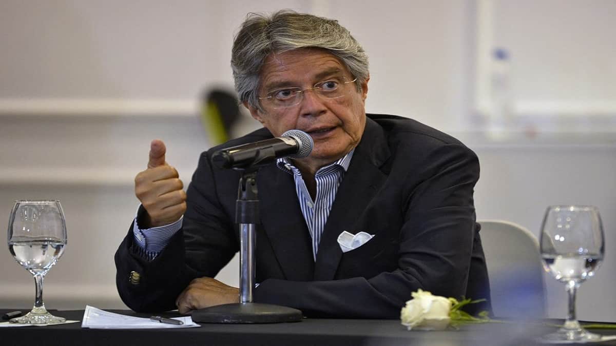 Presidente electo de Ecuador considera "urgente" atender la vacunación
