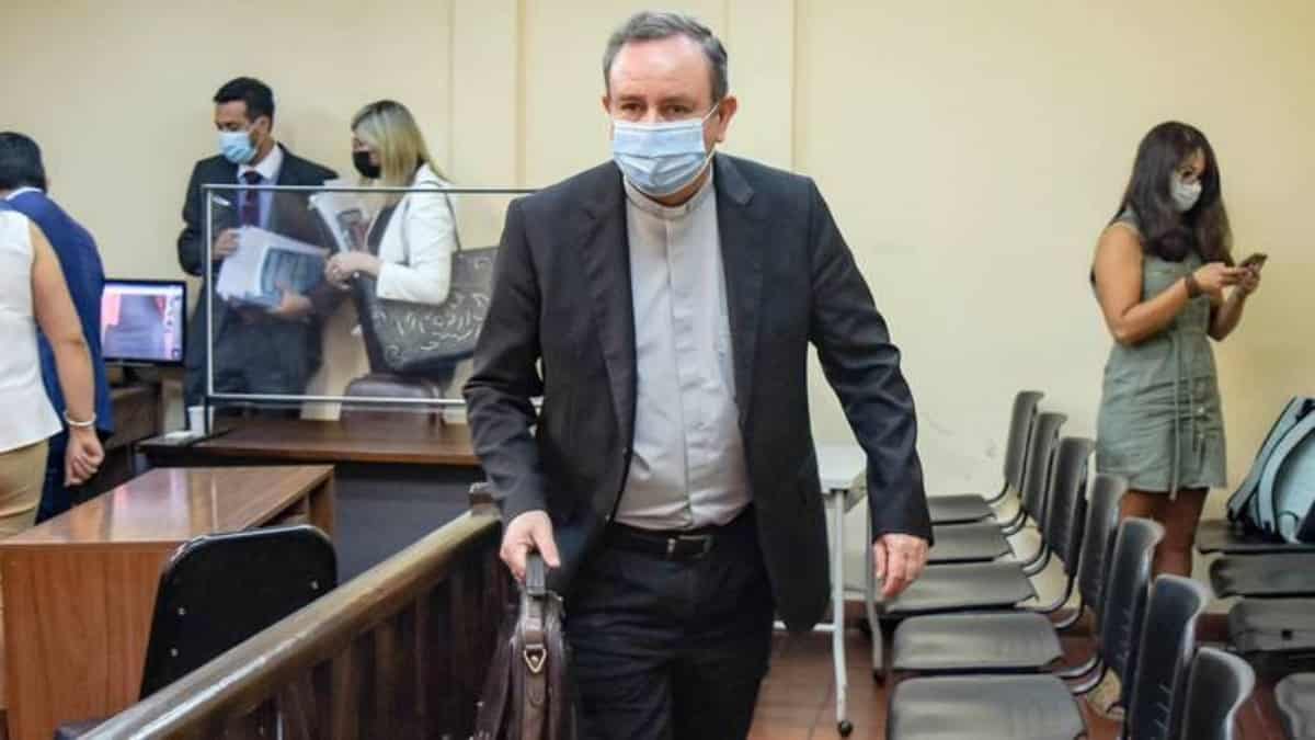 Gustavo Oscar Zanchetta, obispo argentino condenado a cuatro años de prisión por abuso sexual. Foto: Gaston INDA / AFP