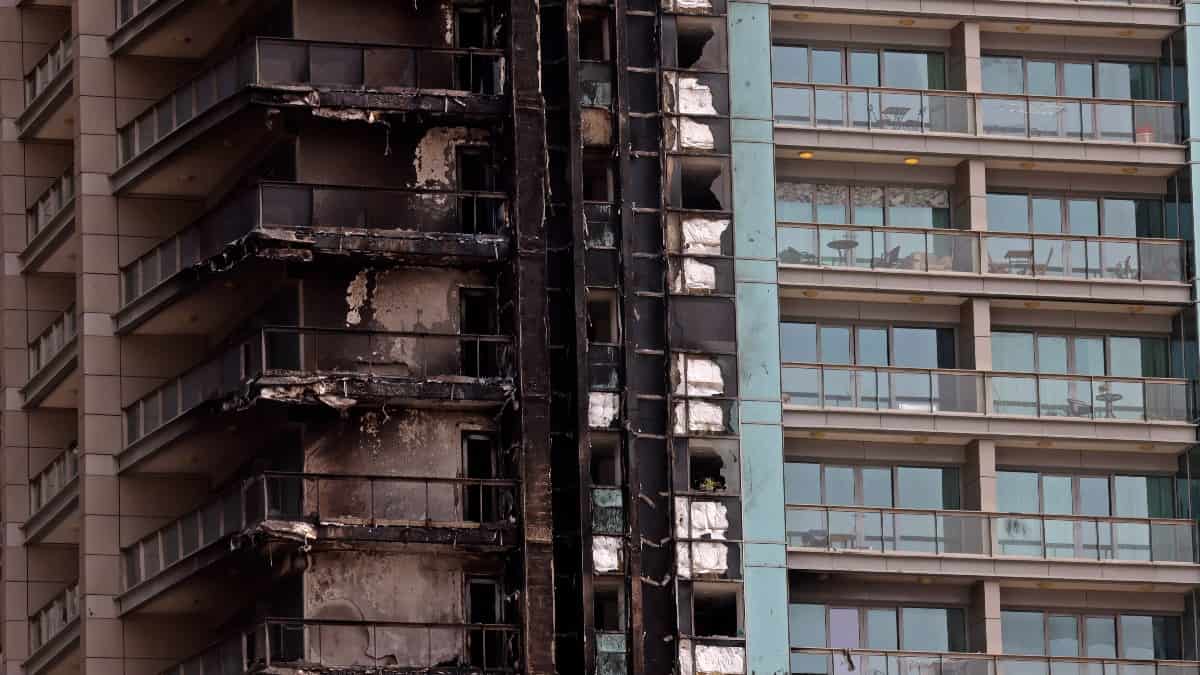 Video: voraz incendio en un edificio aledaño al Burj Khalifa en Dubai