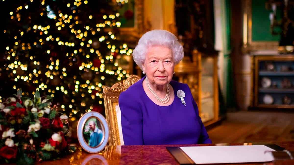 Reina Isabel II