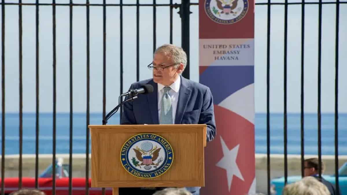 Jeffrey DeLaurentis, asesor especial de Asuntos Políticos Especiales del Departamento de Estado