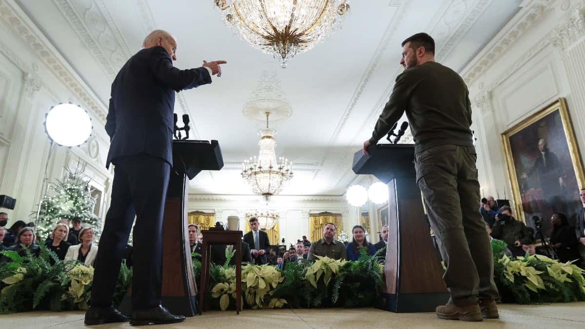 Estados Unidos transferirá a Ucrania los activos incautados a oligarcas rusos cercanos al Kremlin