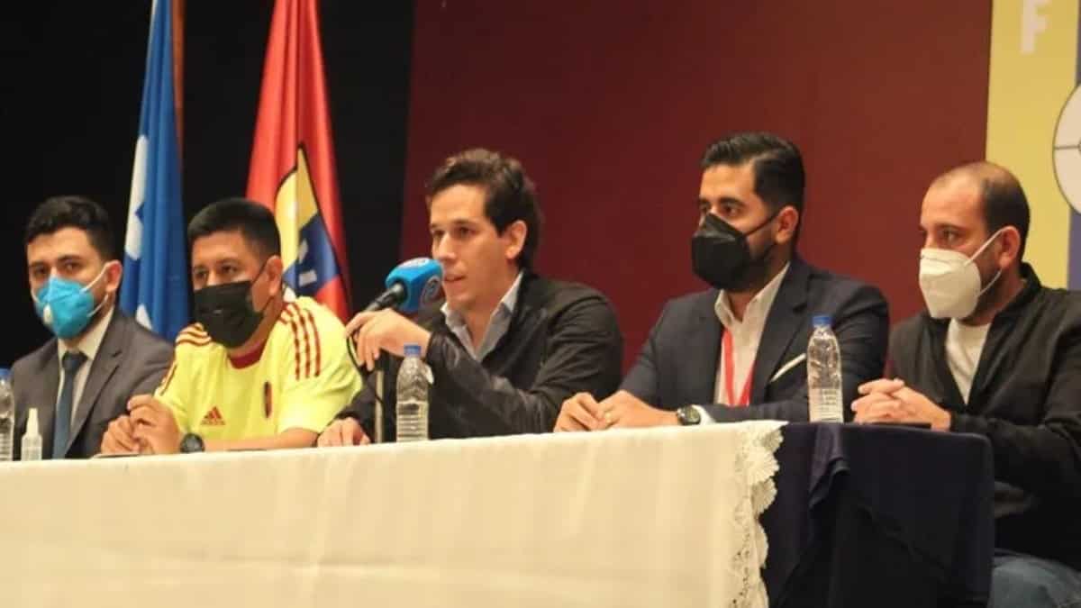 Jorge Giménez (c), presidente de la Federación Venezolana de Fútbol (FVF) Jorge Giménez (c), presidente de la Federación Venezolana de Fútbol (FVF)