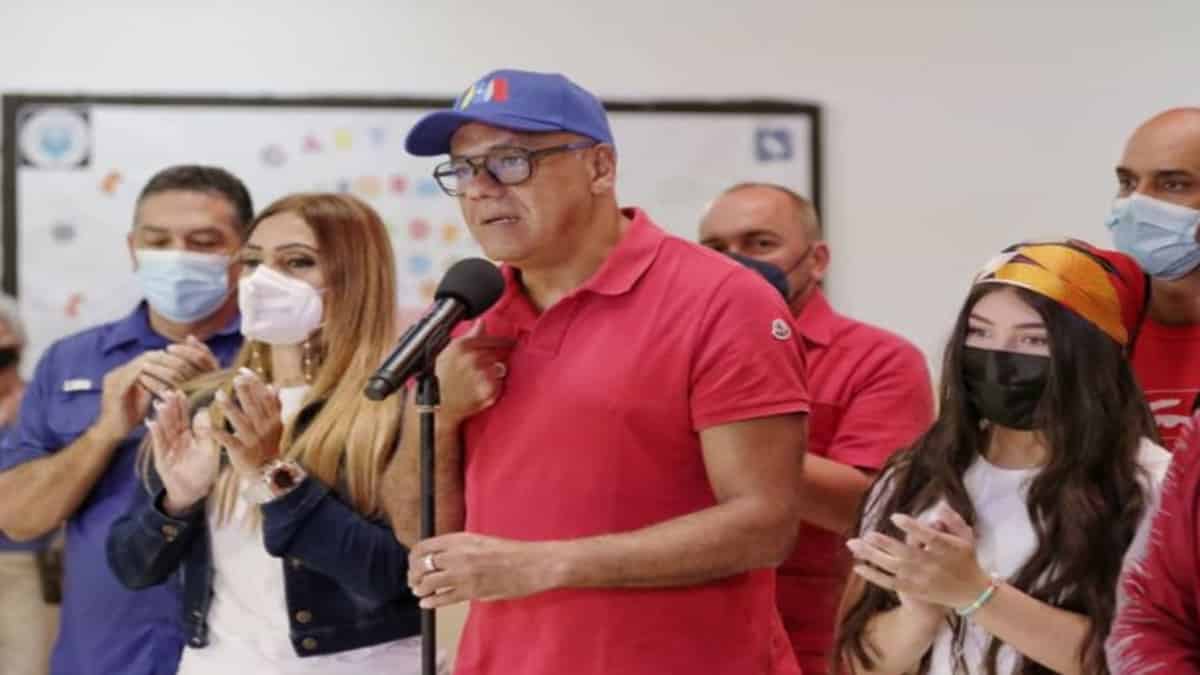 Jorge Rodríguez durante el simulacro electoral del 10 de octubre de cara a las elecciones del 21N. Foto: AN