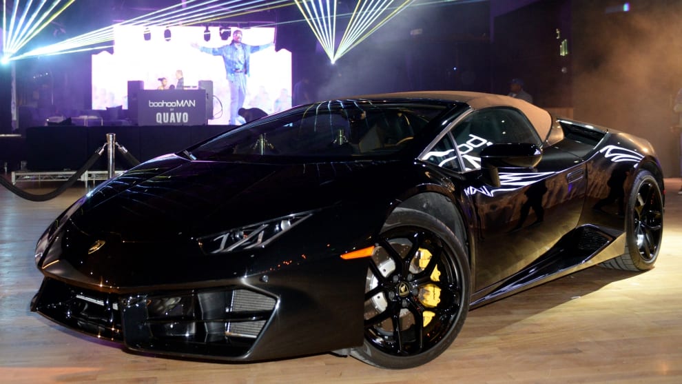 Un niño de 12 años y su padre se llevaron una gran sorpresa por ser amantes de Lamborghini