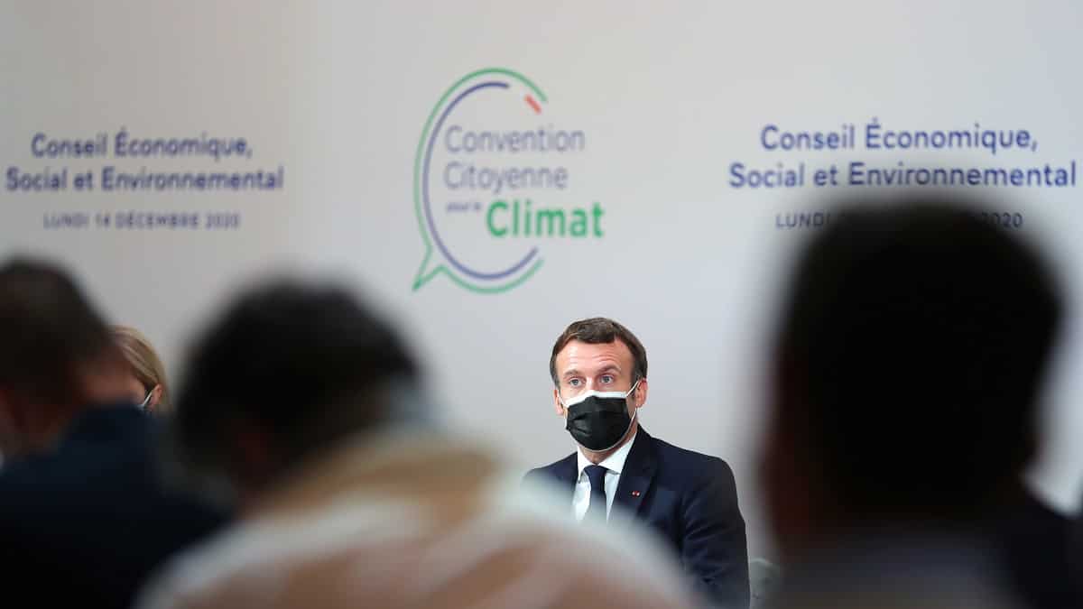 Macron anuncia un referéndum para incluir lucha por el clima en Constitución francesa