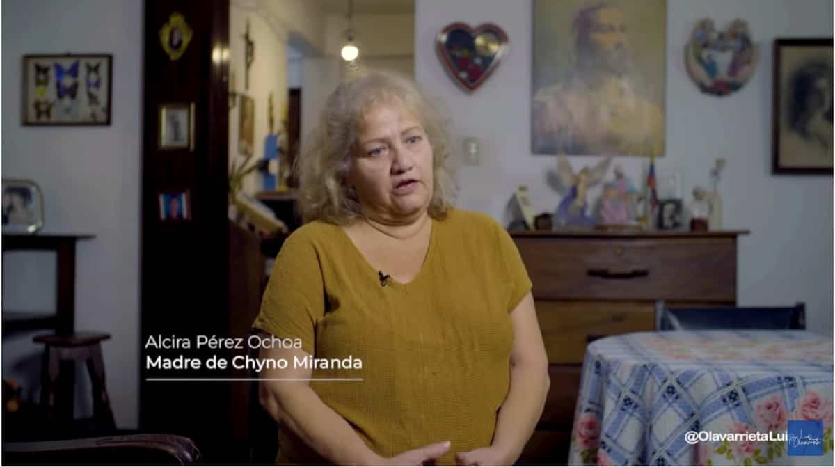 Madre de Chyno Miranda dio su impresión tras visitarlo