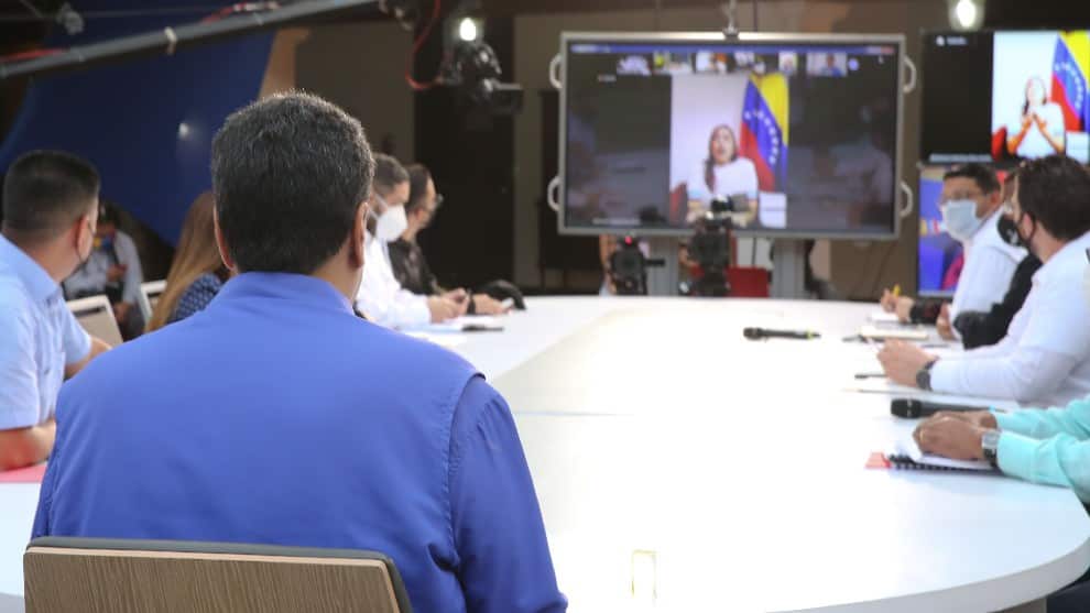 Diputados opositores desestiman indulto de Nicolás Maduro