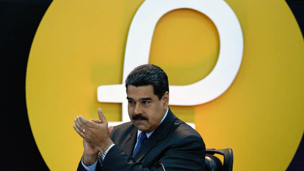 El mandatario venezolano anunció la venta pública del petro